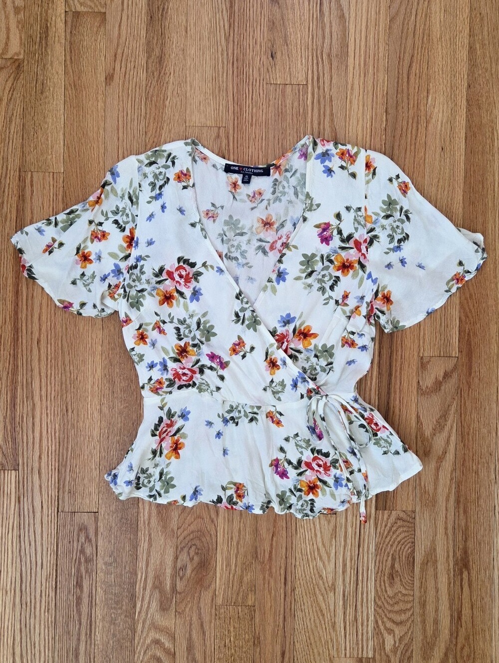 One Clothing Floral Faux Wrap Blouse Flutter Sleeve Side Tie Top Small